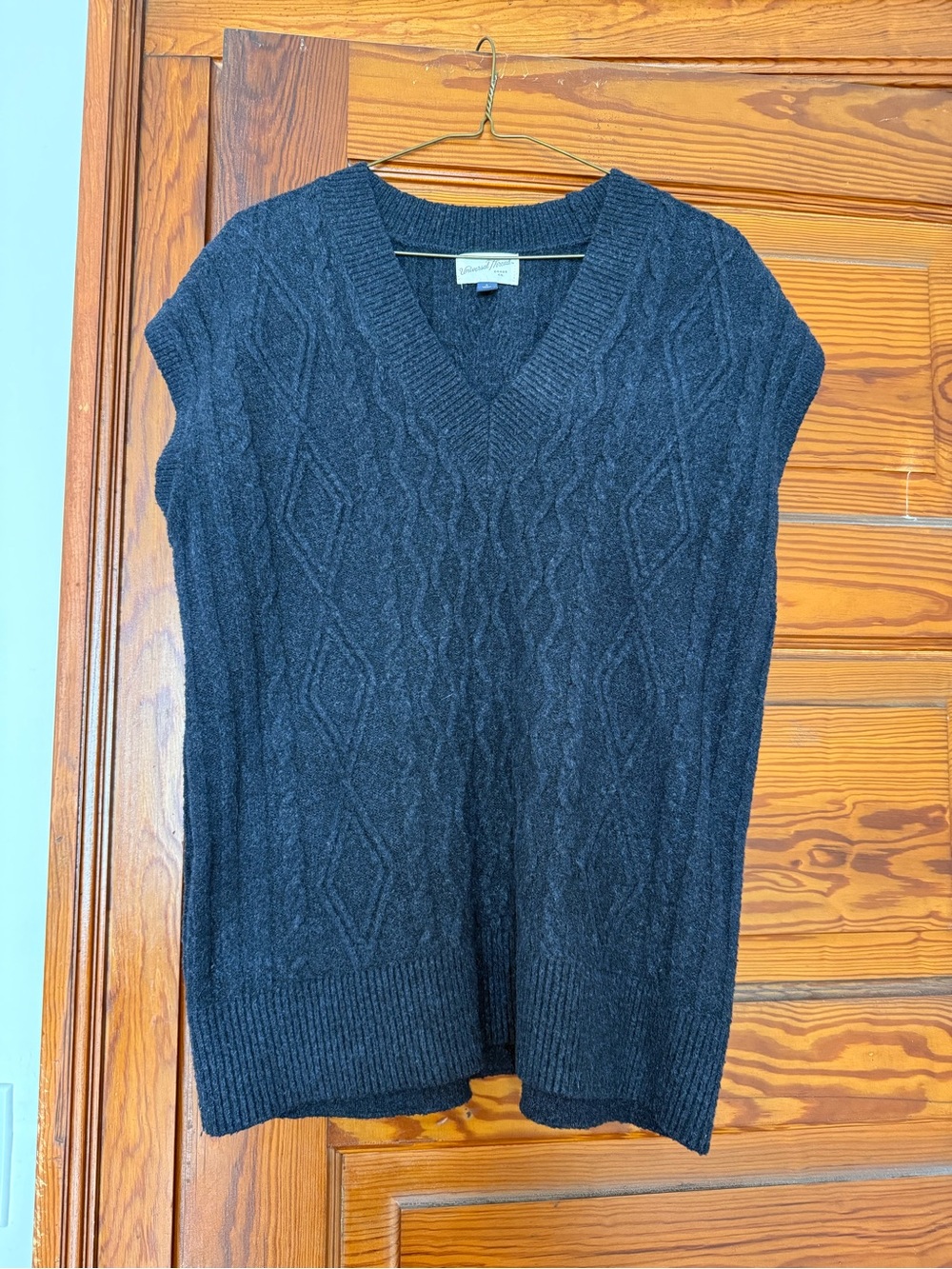 Universal Thread Black Cable Knit V-Neck Sweater Vest